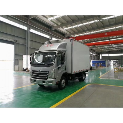 福田領(lǐng)航M5 便宜的藍(lán)牌冷藏車(chē)