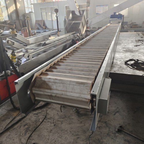 鏈板輸送機(jī)