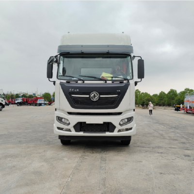 東風天錦小三軸9.6米冷藏車