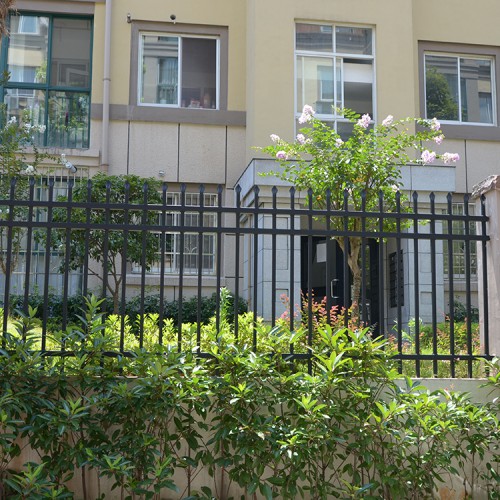 護(hù)欄 鋅鋼護(hù)欄