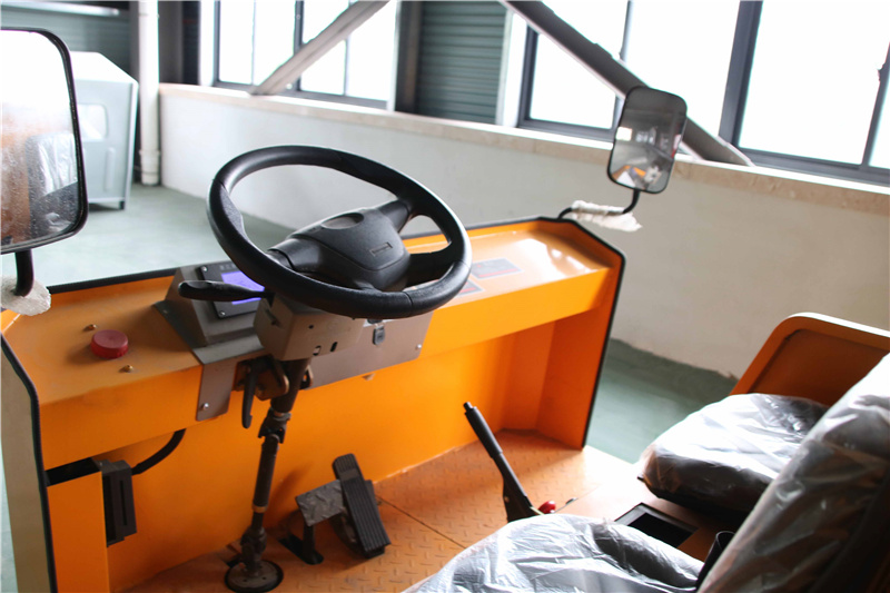 8簡易電動搬運(yùn)車