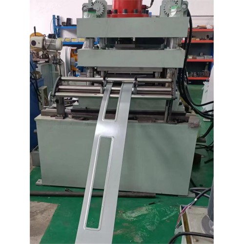 全自動(dòng)PZ30箱堵頭生產(chǎn)線