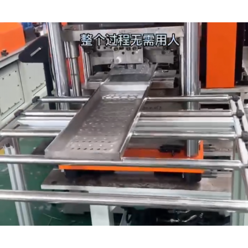 不銹鋼地溝蓋板生產(chǎn)線地溝篦子生產(chǎn)設(shè)備廠家