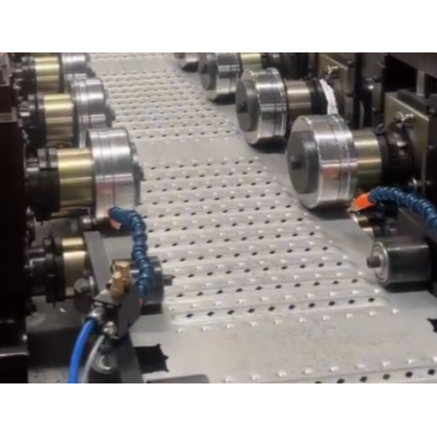 不銹鋼地溝蓋板生產線地溝篦子生產設備廠家