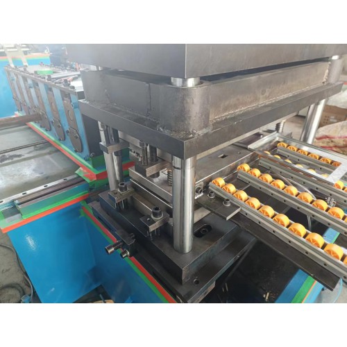 PZ30生產(chǎn)線 高低壓柜 雙邊安裝梁設(shè)備生產(chǎn)廠家