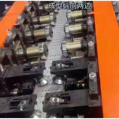 地溝蓋板生產(chǎn)線，地溝篦子生產(chǎn)設(shè)備，地溝蓋板生產(chǎn)線廠家