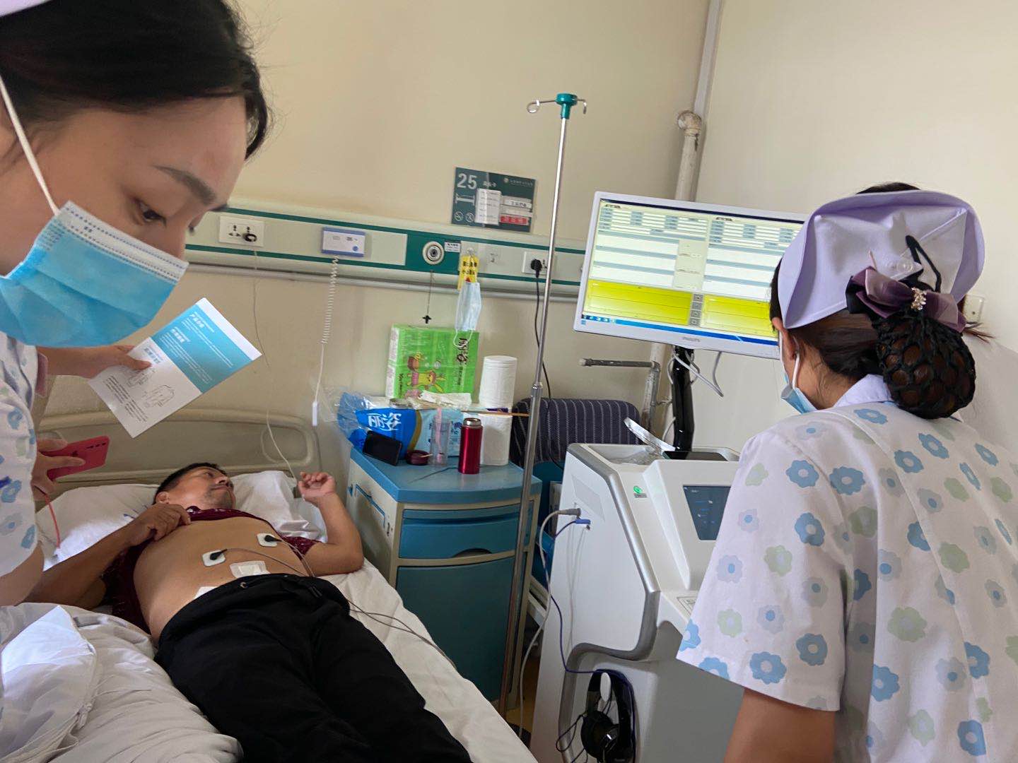 弘億康胃腸動力治療儀裝機實圖